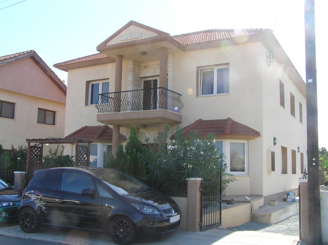 Asomatos House For Sale